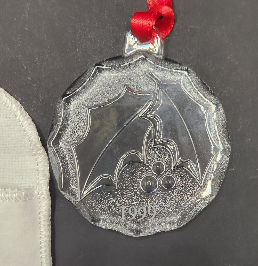 Orrefors Sweden Crystal Christmas Ornament 1999 Holly w/ Box & Pouch EUC 2.5 in.